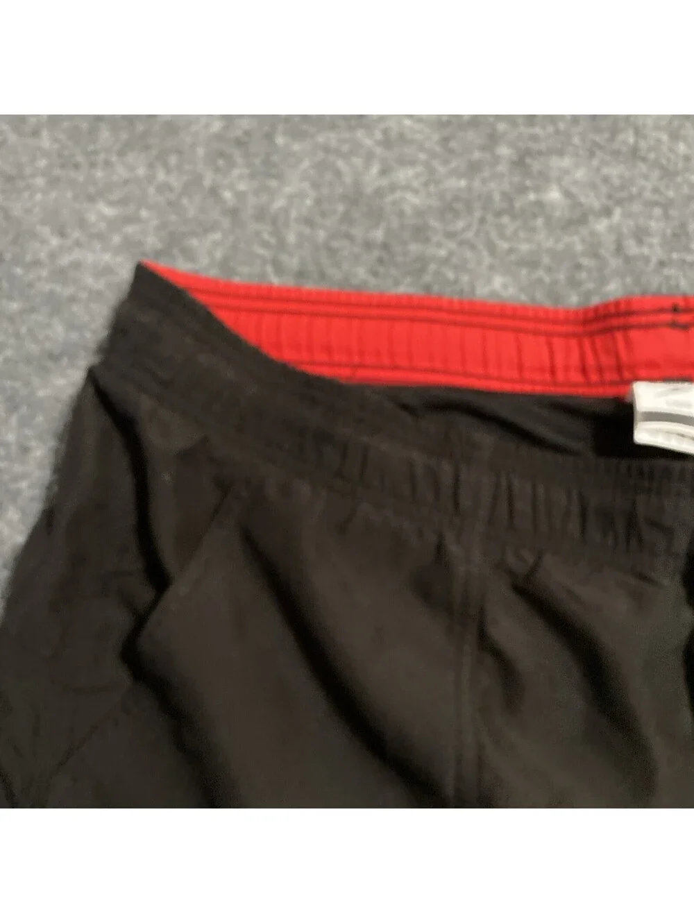Black & Red  Speedo Mens Swim Shorts Swim Trunks Size L  …. 10